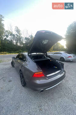 Лифтбек Audi A7 Sportback 2012 в 