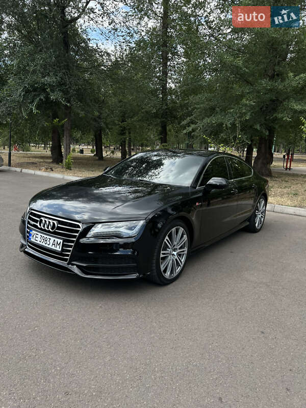 Лифтбек Audi A7 Sportback 2013 в 