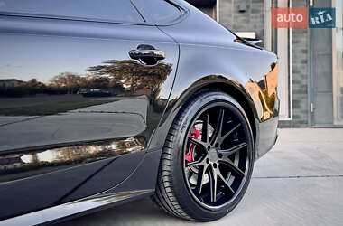 Ліфтбек Audi A7 Sportback 2011 в 