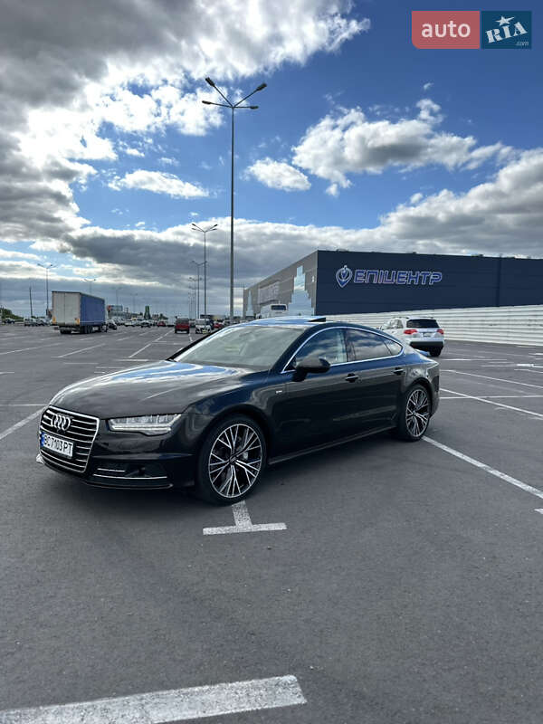 Лифтбек Audi A7 Sportback 2015 в 
