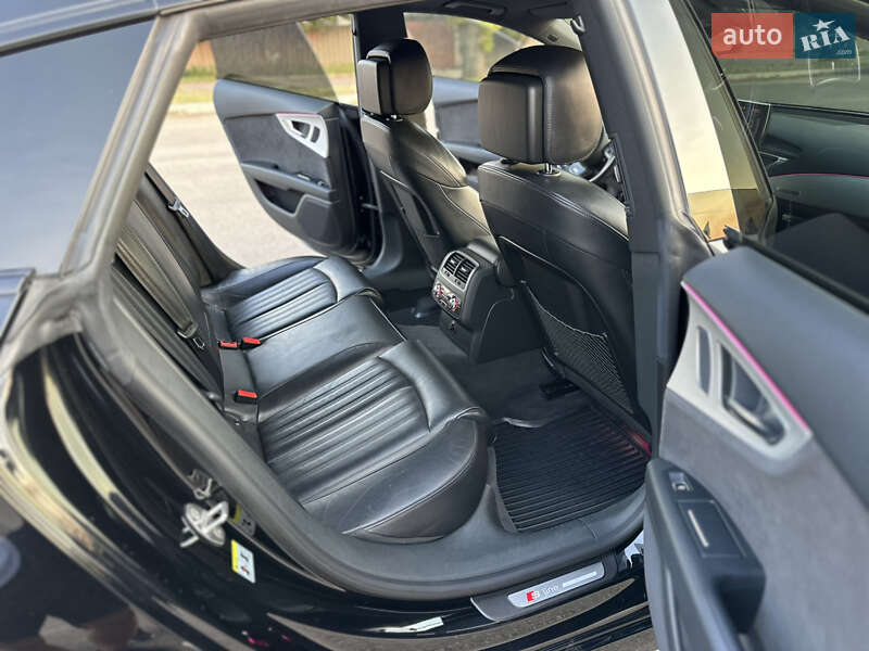 Лифтбек Audi A7 Sportback 2016 в Первомайске