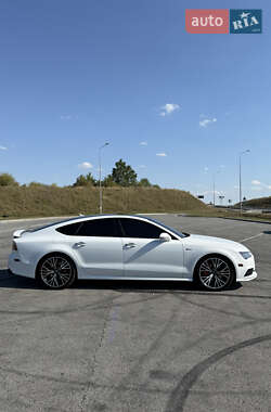 Лифтбек Audi A7 Sportback 2015 в 