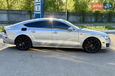Лифтбек Audi A7 Sportback 2012 в 