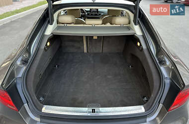 Лифтбек Audi A7 Sportback 2012 в 