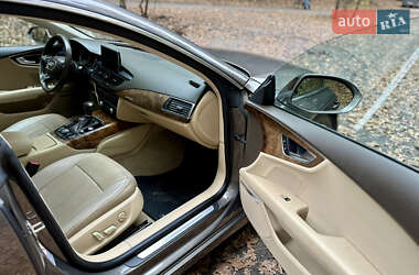 Лифтбек Audi A7 Sportback 2012 в 