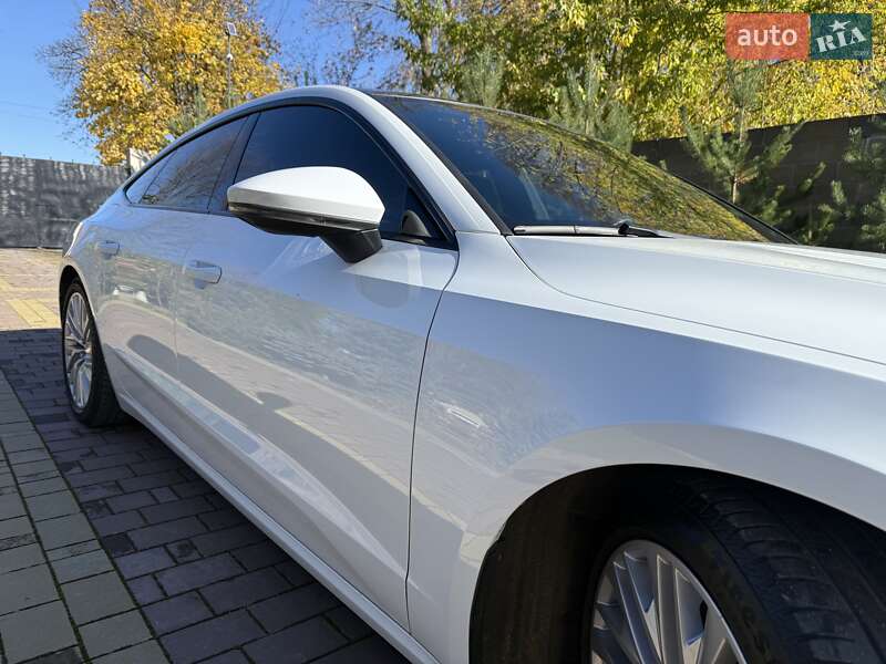 Лифтбек Audi A7 Sportback 2018 в Киеве