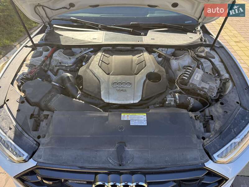 Лифтбек Audi A7 Sportback 2018 в Киеве