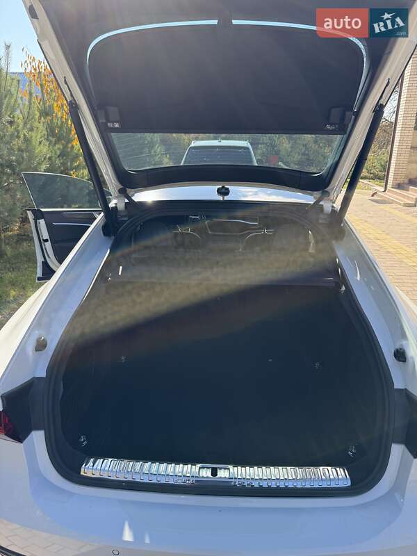 Лифтбек Audi A7 Sportback 2018 в Киеве