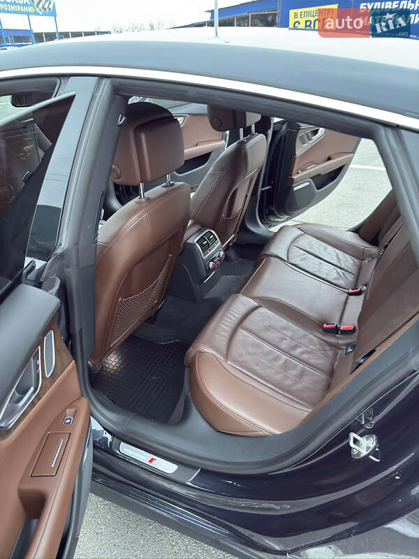 Лифтбек Audi A7 Sportback 2015 в Киеве