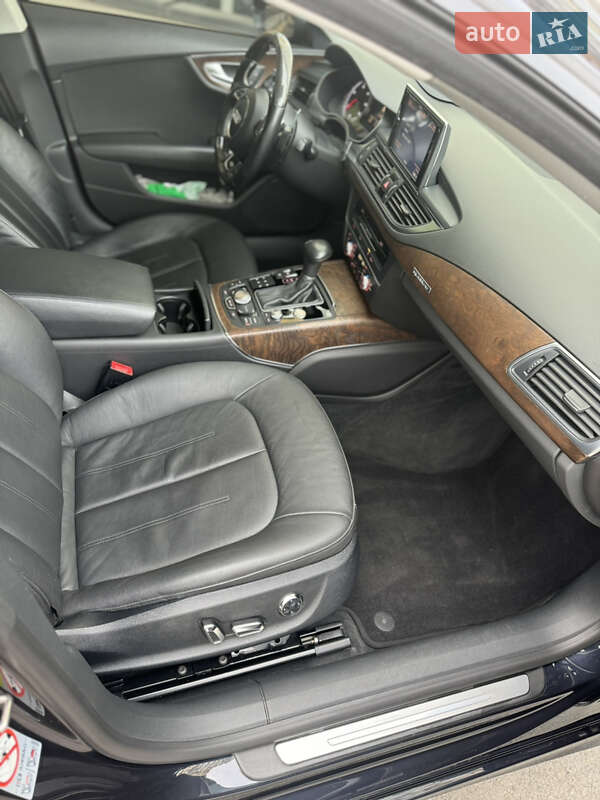 Лифтбек Audi A7 Sportback 2014 в Вишневом фото 7 Лифтбек Audi A7 Sportback 2014 в Вишневом