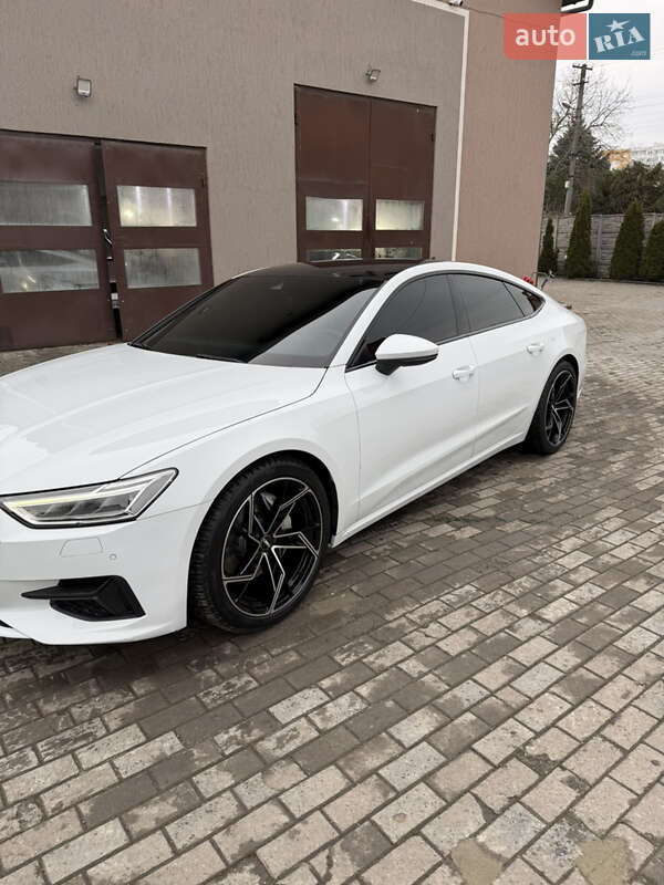 Лифтбек Audi A7 Sportback 2018 в Львове