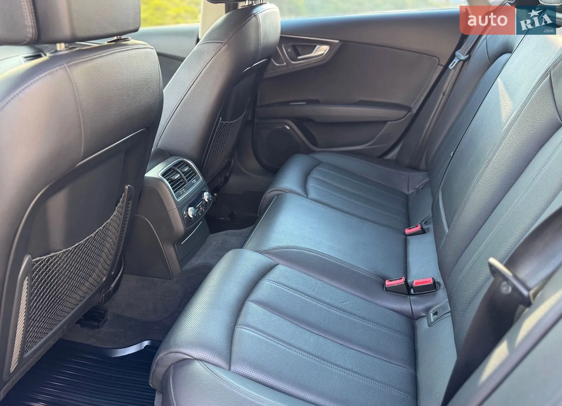 Audi A7 Sportback 2017 VIN WAUW2AFC9HN093351 фото оголошення 9 з 13