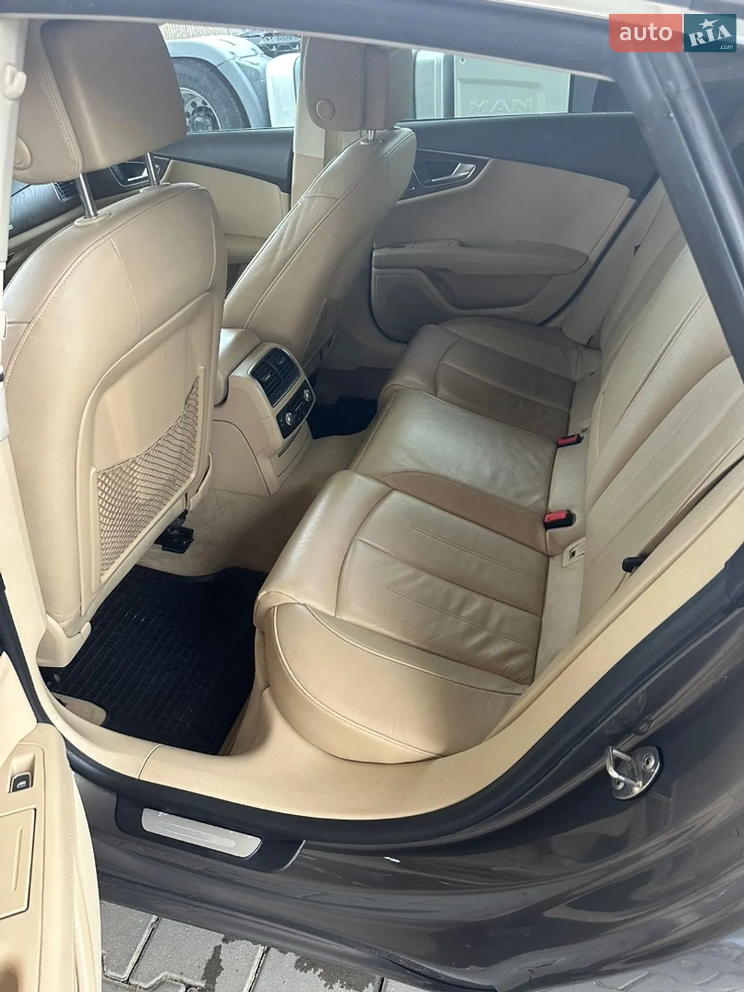 2010 Audi A7 - мініатюра 5