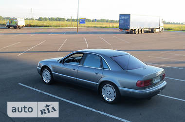 Седан Audi A8 1998 в 