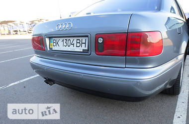 Седан Audi A8 1998 в 