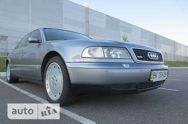 Седан Audi A8 1998 в 