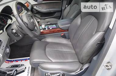 Седан Audi A8 2013 в Киеве