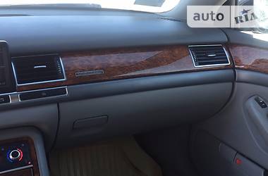 Седан Audi A8 2004 в Днепре