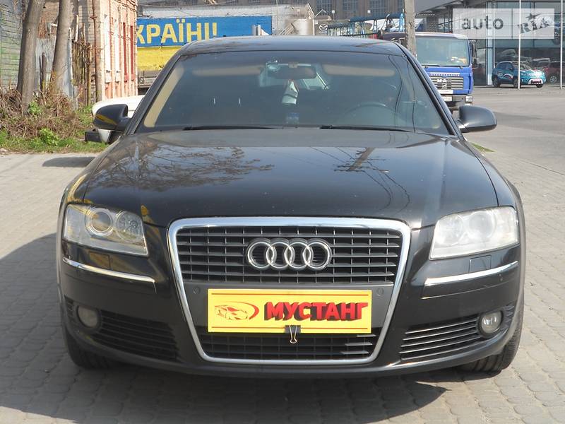 Седан Audi A8 2005 в Днепре