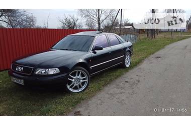 Седан Audi A8 1995 в Киеве