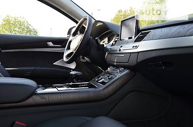 Седан Audi A8 2015 в Киеве