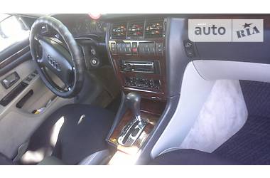 Седан Audi A8 1995 в Полтаве