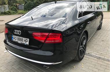 Седан Audi A8 2013 в Ужгороде