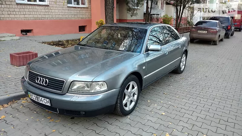 Audi A8 2000