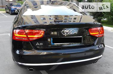 Седан Audi A8 2012 в Ирпене