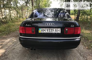 Седан Audi A8 2000 в Житомире