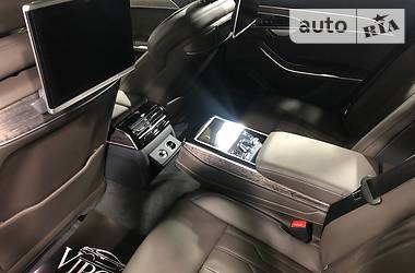 Седан Audi A8 2018 в Киеве