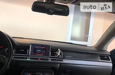 Седан Audi A8 2005 в 