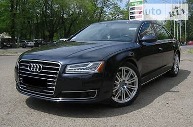 Седан Audi A8 2016 в 