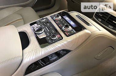 Седан Audi A8 2013 в Виннице