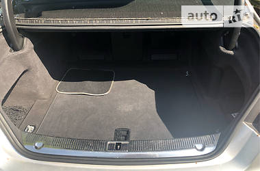 Седан Audi A8 2011 в 