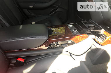 Седан Audi A8 2011 в 