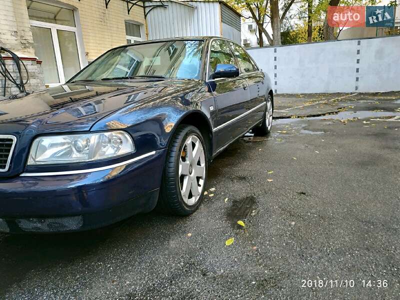 Седан Audi A8 1999 в Києві