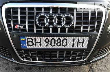 Седан Audi A8 2006 в Херсоне