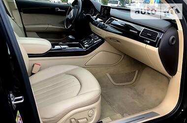 Седан Audi A8 2015 в Умани