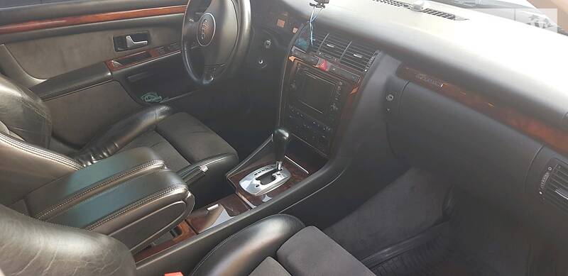 Седан Audi A8 2001 в Одессе
