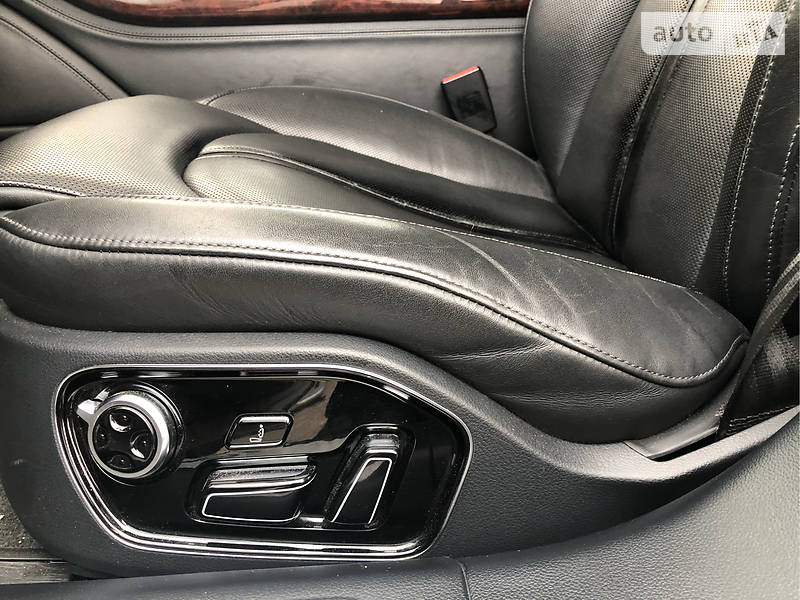Седан Audi A8 2011 в Одесі