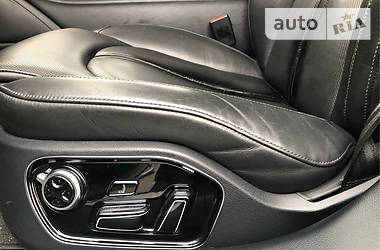 Седан Audi A8 2011 в 