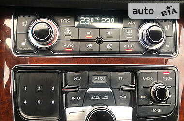 Седан Audi A8 2011 в 