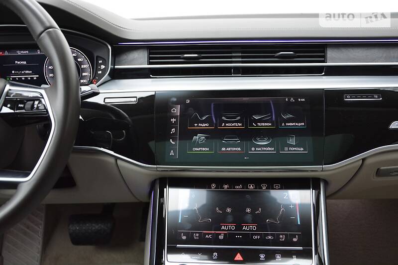 Седан Audi A8 2017 в Києві