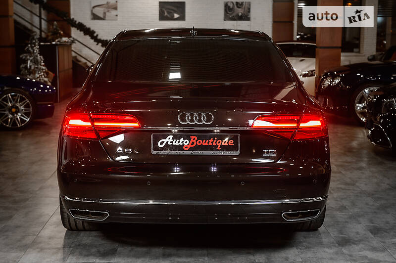 Седан Audi A8 2017 в Одессе