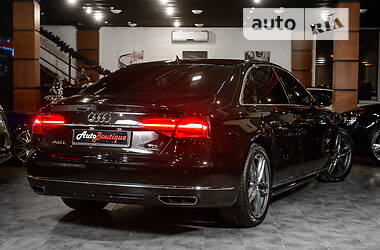 Седан Audi A8 2017 в Одесі