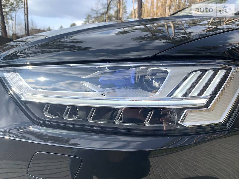 Седан Audi A8 2019 в Києві