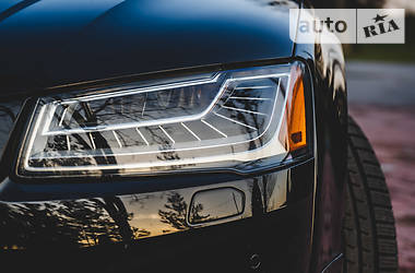 Седан Audi A8 2016 в 