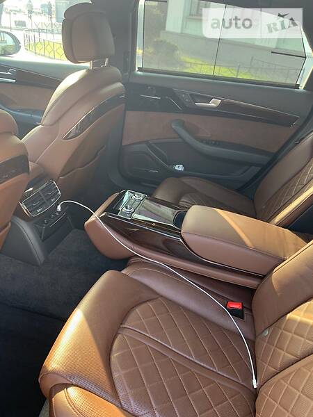 Седан Audi A8 2014 в Києві