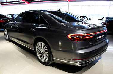 Седан Audi A8 2017 в 